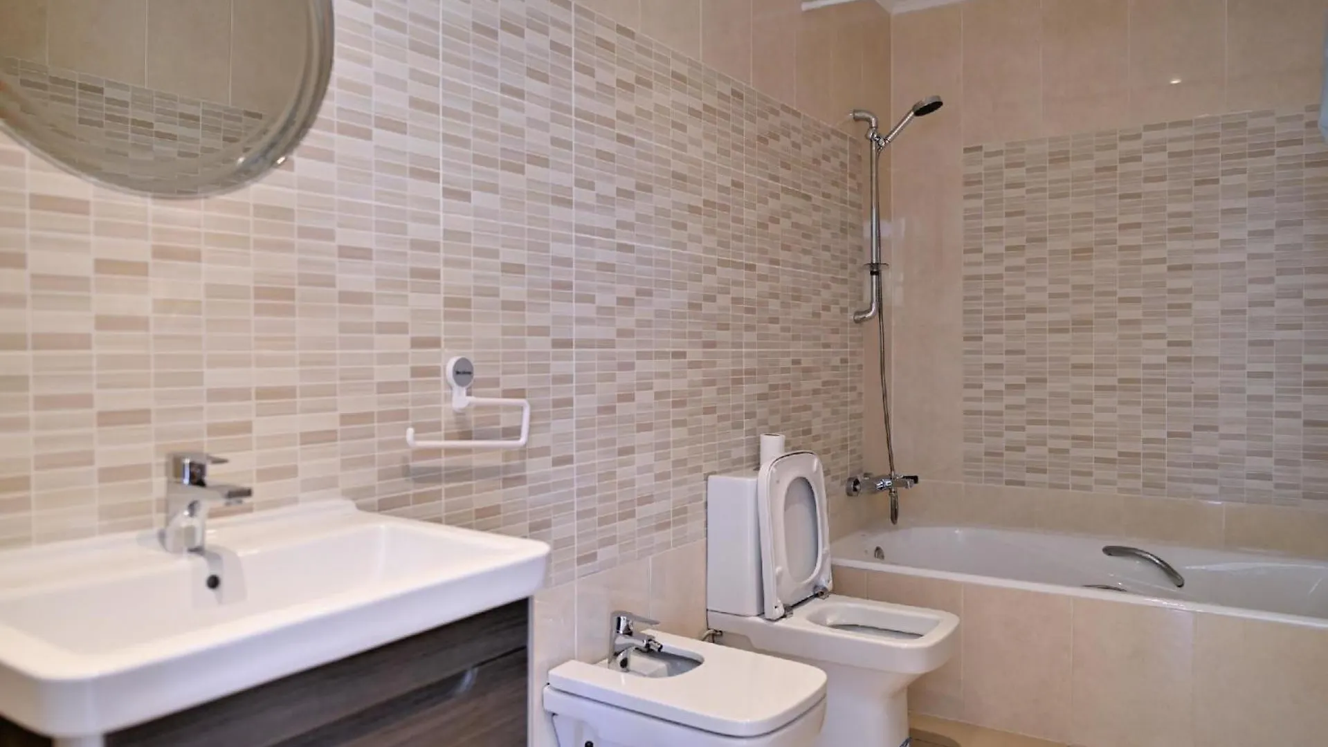 Ferienhaus Mit Privatpool Fuer 6 Personen Ca 200 Qm In Llanca, Costa Brava