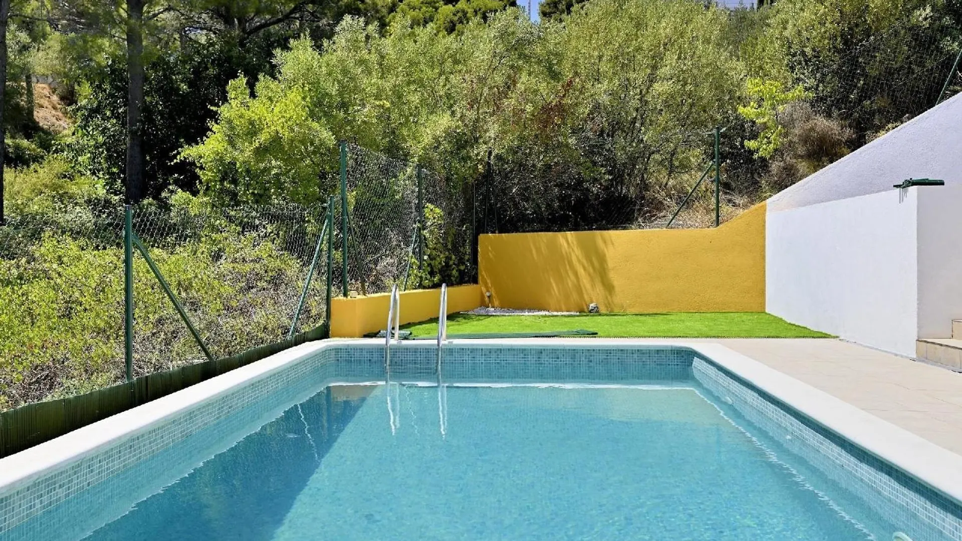 Ferienhaus Mit Privatpool Fuer 6 Personen Ca 200 Qm In Llanca, Costa Brava 0*, Llanca